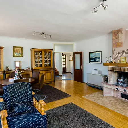 In With House A Panoramic View Broce