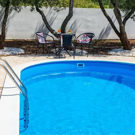 Holiday home In With House A Panoramic View *